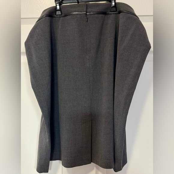 Style & Co Woman Plus Size 24W Pencil Skirt - Faux Leather Trim - Dry Cleaned - Picture 4 of 8